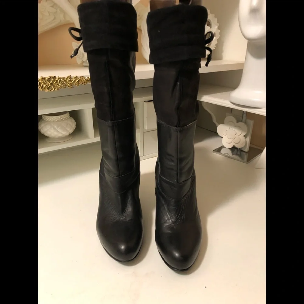 Fifth Avenue leather boots can wear half or tall